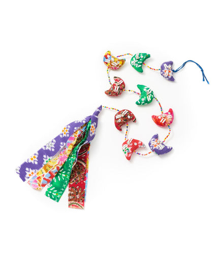 Durlari Cat garland - upcycled sari