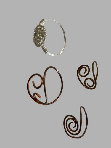 Hand-twisted wire ring - swirls