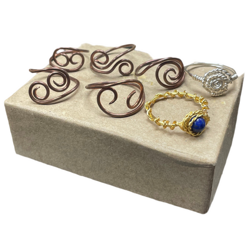 Hand-twisted wire ring - variedad