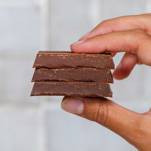MAGIC oat milk chocolate bar - creamy mocha latte